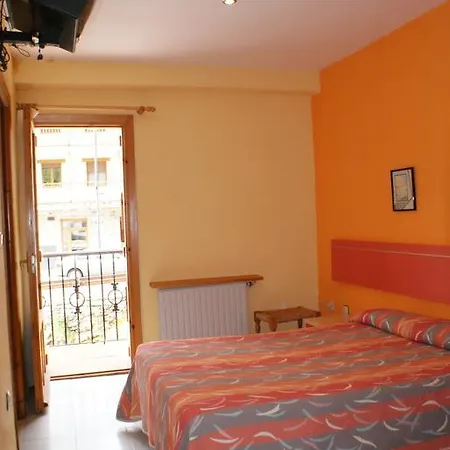 Los Valles Guest house *