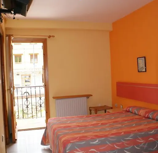 Los Valles Guest house *